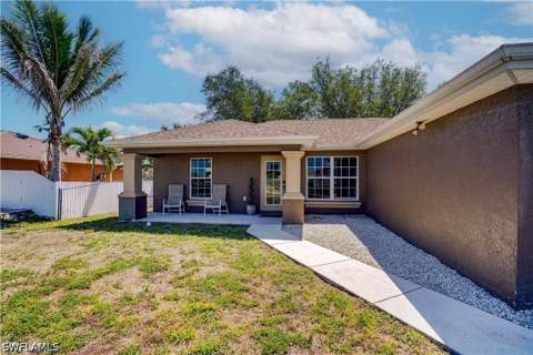 1427 NE Juanita Pl, Cape Coral FL - photo 22 of 28