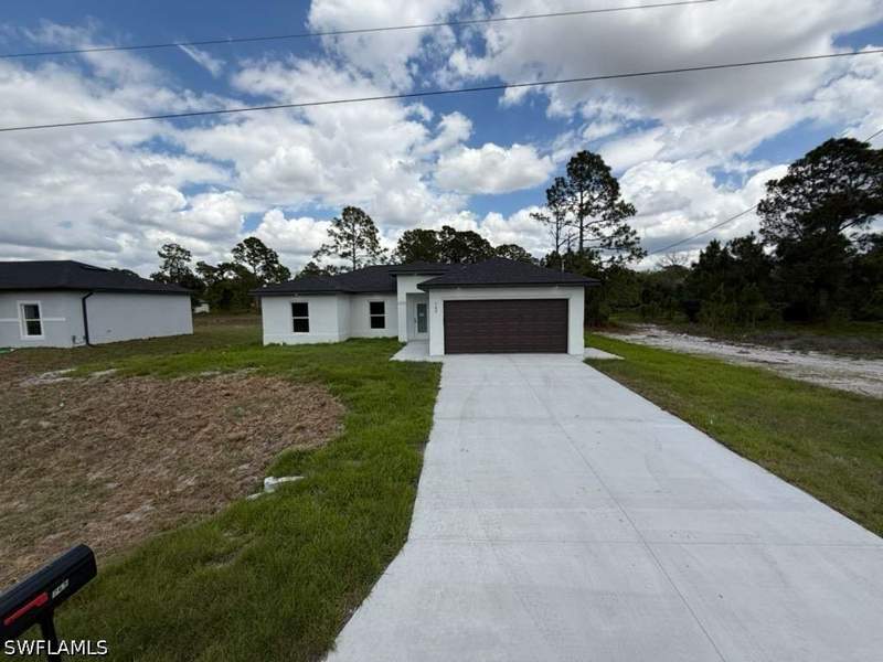 3 bedroom SingleFamilyResidence at 765 Puccini Ave S, Southeast Lehigh, Lehigh Acres — photo 2