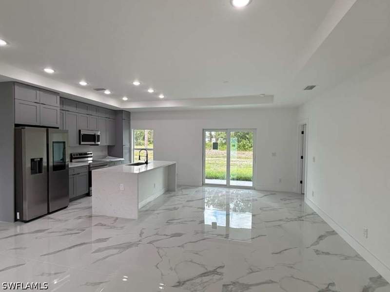 3 bedroom SingleFamilyResidence at 765 Puccini Ave S, Southeast Lehigh, Lehigh Acres — photo 5