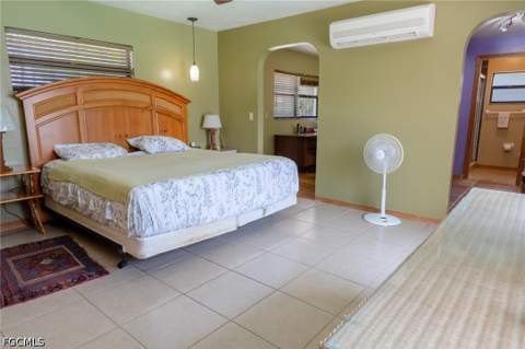 4240 Riverview Rd, Fort Myers FL - photo 16 of 49