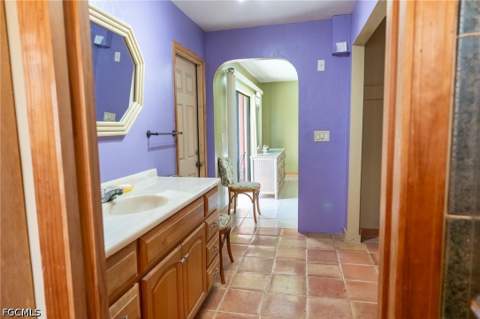 4240 Riverview Rd, Fort Myers FL - photo 22 of 49