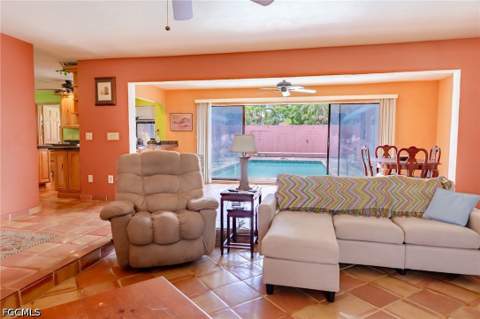4240 Riverview Rd, Fort Myers FL - photo 6 of 49