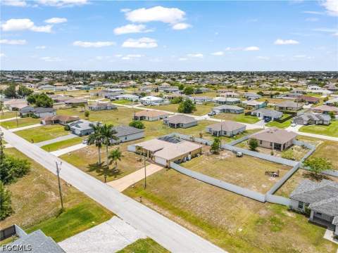 2216 NE 7th Pl, Cape Coral FL - photo 19 of 22