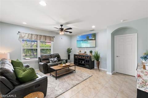 3215 Birchin Ln, Fort Myers FL - photo 10 of 39
