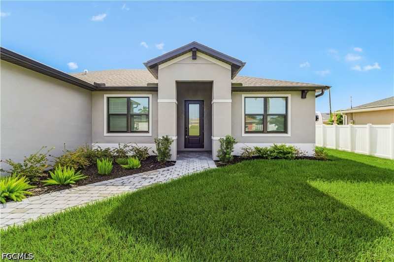 4 bedroom SingleFamilyResidence at 825 SW 9th Ct, Cape Coral, Cape Coral — photo 1