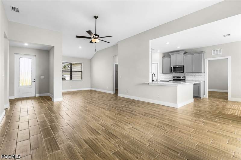 4 bedroom SingleFamilyResidence at 825 SW 9th Ct, Cape Coral, Cape Coral — photo 3