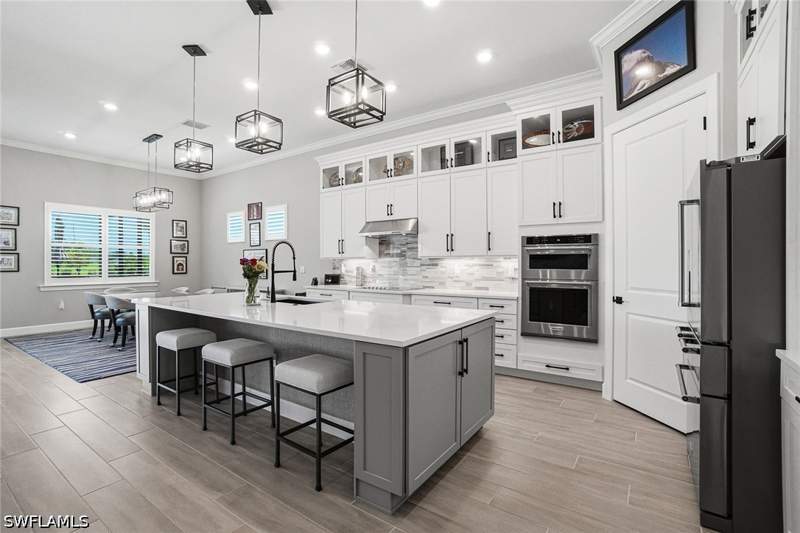 3 bedroom SingleFamilyResidence at 17160 Easy Stream Ct, Country Club, Alva — photo 2