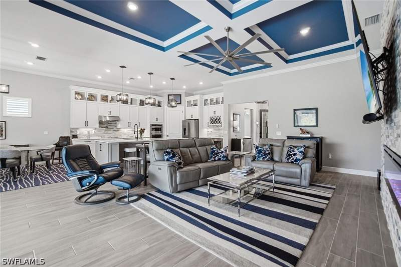 3 bedroom SingleFamilyResidence at 17160 Easy Stream Ct, Country Club, Alva — photo 3