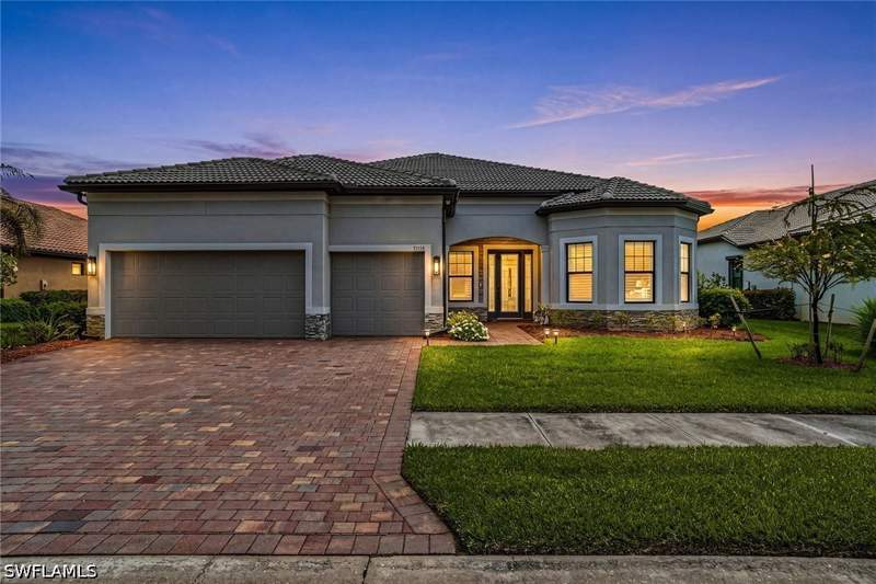 3 bedroom SingleFamilyResidence at 17160 Easy Stream Ct, Country Club, Alva — photo 5