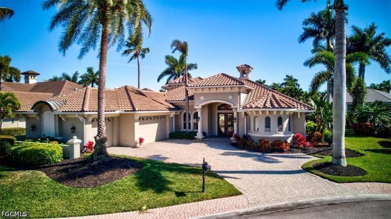 5 bedroom SingleFamilyResidence at 5711 Yardarm Ct, Harbour Preserve, Cape Coral — photo 1