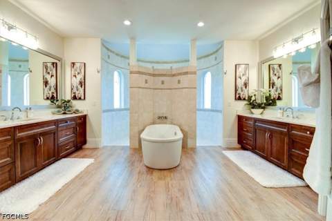 5711 Yardarm Ct, Cape Coral FL - photo 16 of 49