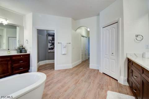 5711 Yardarm Ct, Cape Coral FL - photo 17 of 49