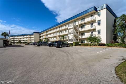 6220 Augusta Dr 408, Fort Myers FL - photo 22 of 50