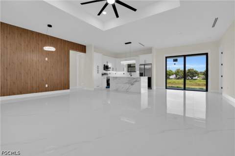 537 Paloma Ave, Lehigh Acres FL - photo 10 of 27