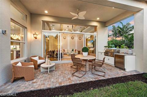2745 Durham Cir, Naples FL - photo 9 of 33