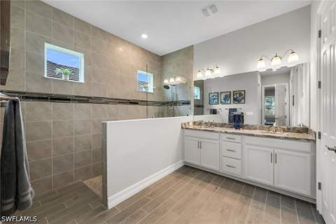 14624 Kelson Cir, Naples FL - photo 13 of 50