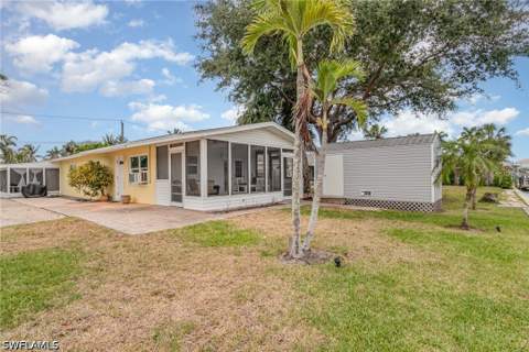 4818 Regal Dr, Bonita Springs FL - photo 19 of 22