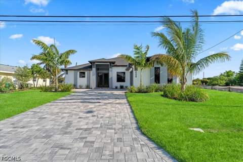 608 SW 20th Ter, Cape Coral FL - photo 6 of 48
