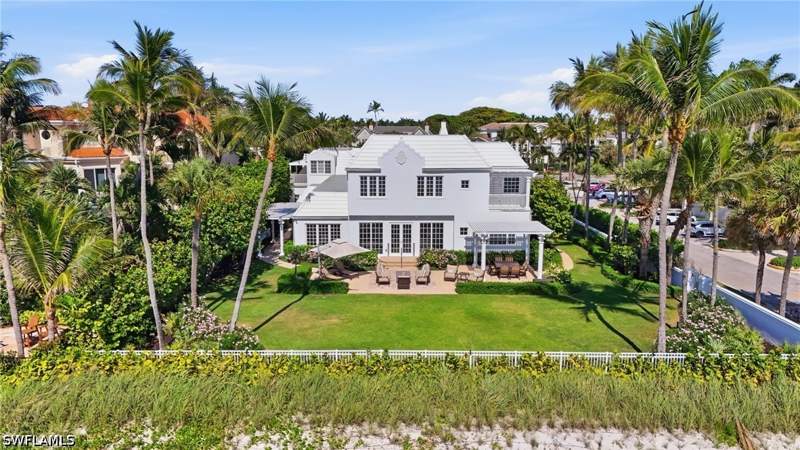 6 bedroom SingleFamilyResidence at 23 6th Ave N, Olde Naples, Naples — photo 2