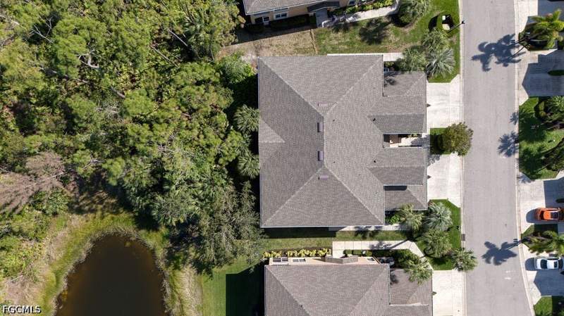 3 bedroom Townhouse at 23039 Lone Oak Dr, Marsh Landing, Estero — photo 4