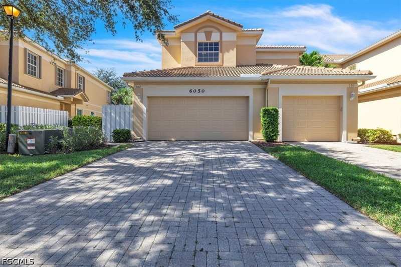 4 bedroom Condominium at 6050 Jonathans Bay Cir 102, Jonathans Bay, Fort Myers — photo 1