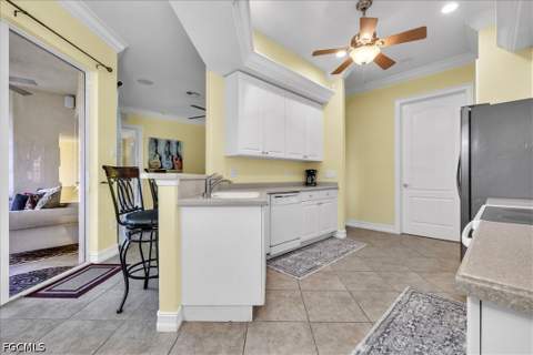 6050 Jonathans Bay Cir 102, Fort Myers FL - photo 18 of 41