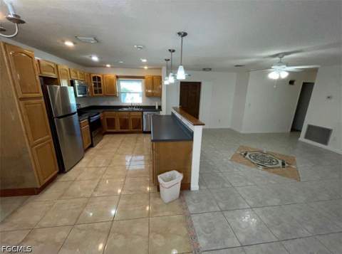 25 Estate Dr, North Fort Myers FL - photo 6 of 20