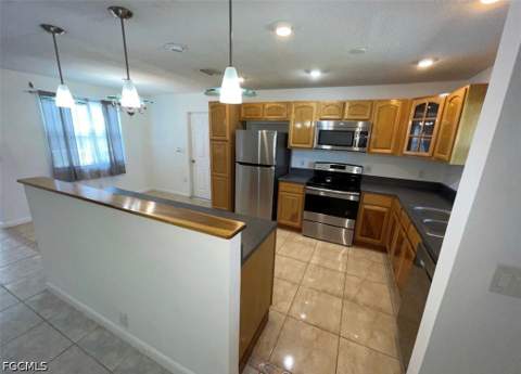 25 Estate Dr, North Fort Myers FL - photo 8 of 20