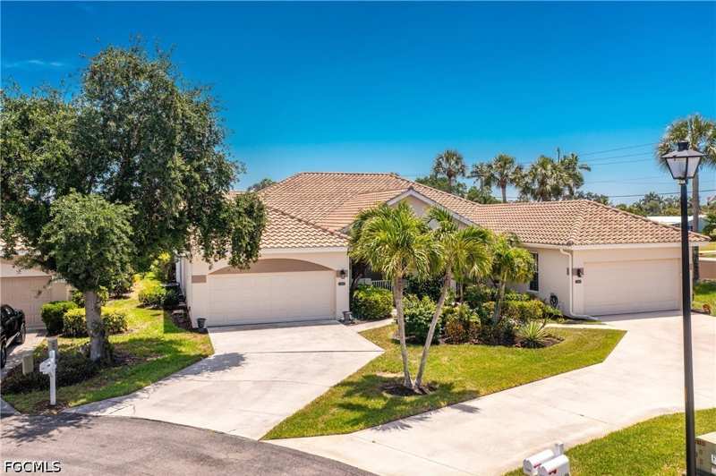 3 bedroom Attached at 15237 Knots Lndg, Waters Edge Two At Peppertree Pointe, Fort Myers — photo 1