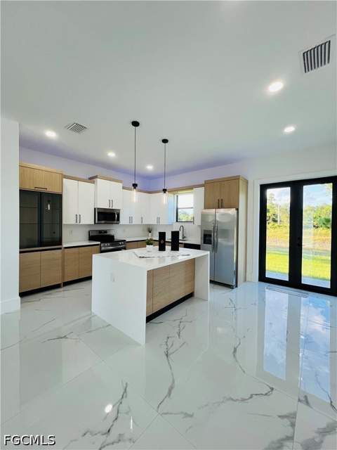 1131 Fogia St E, Lehigh Acres FL - photo 16 of 45