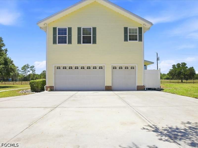 4 bedroom SingleFamilyResidence at 21651 Tuckahoe Rd, Alva, Alva — photo 4
