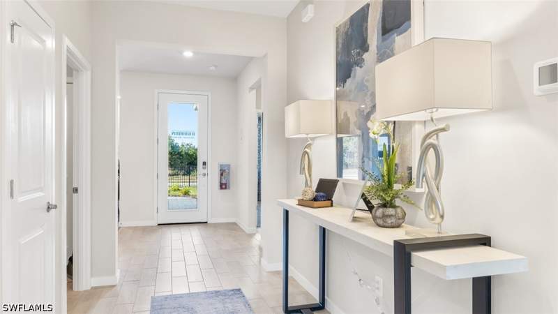 4 bedroom SingleFamilyResidence at 5197 Mulsanne Way, Bentley Crossing, Fort Myers — photo 2