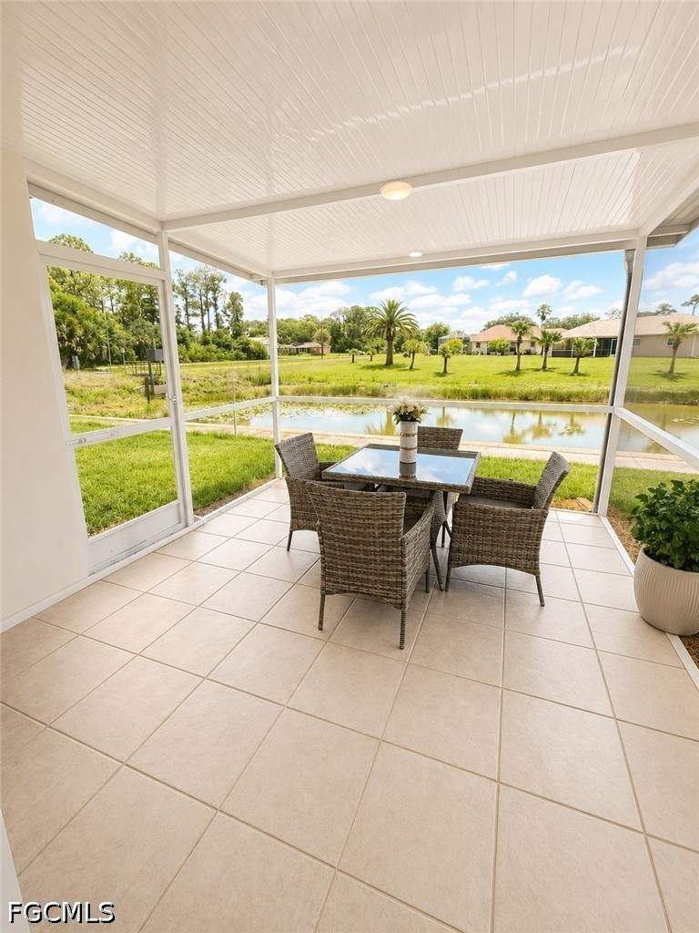 2 bedroom Townhouse at 748 Joel Blvd, Beach Club Colony Condo, Lehigh Acres — photo 5