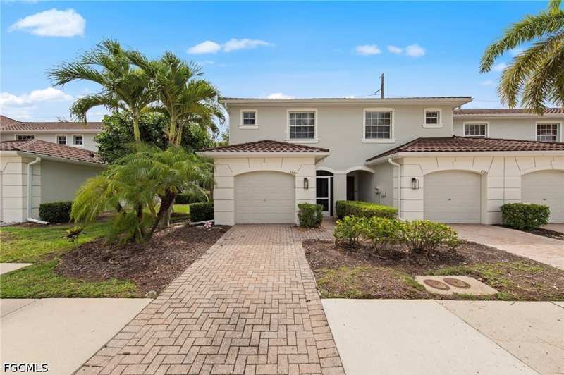 3 bedroom Townhouse at 8587 Athena Ct, Olympia Pointe, Lehigh Acres — photo 1