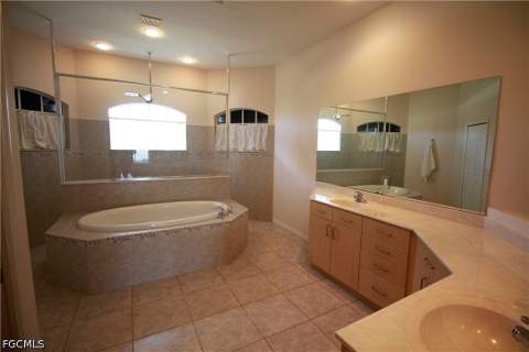 4213 SW 14th Pl, Cape Coral FL - photo 23 of 36