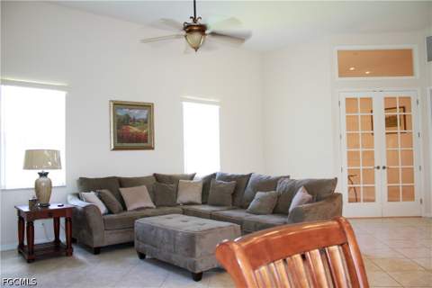4213 SW 14th Pl, Cape Coral FL - photo 6 of 36