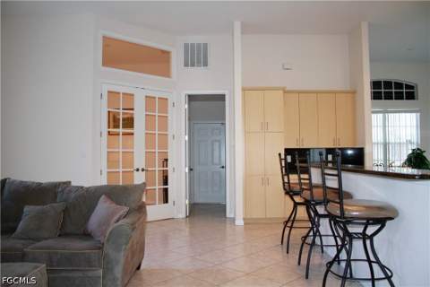 4213 SW 14th Pl, Cape Coral FL - photo 8 of 36