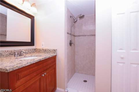 1168 Lake McGregor Dr 1D, Fort Myers FL - photo 15 of 26