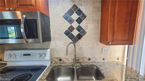 1168 Lake McGregor Dr 1D, Fort Myers FL - photo 8 of 26