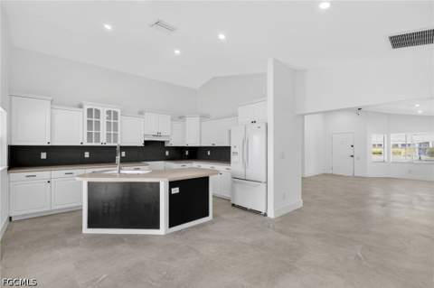 226 SE 6th Ter, Cape Coral FL - photo 13 of 46