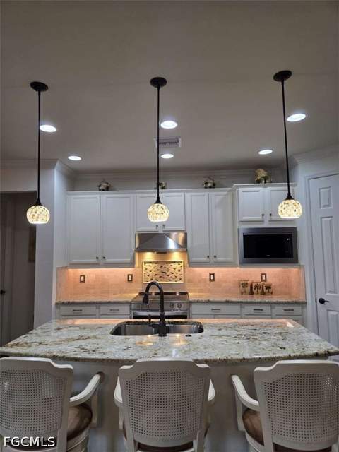 10817 Dennington Rd, Fort Myers FL - photo 10 of 38