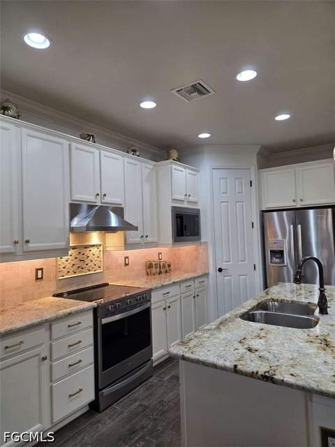 10817 Dennington Rd, Fort Myers FL - photo 12 of 38