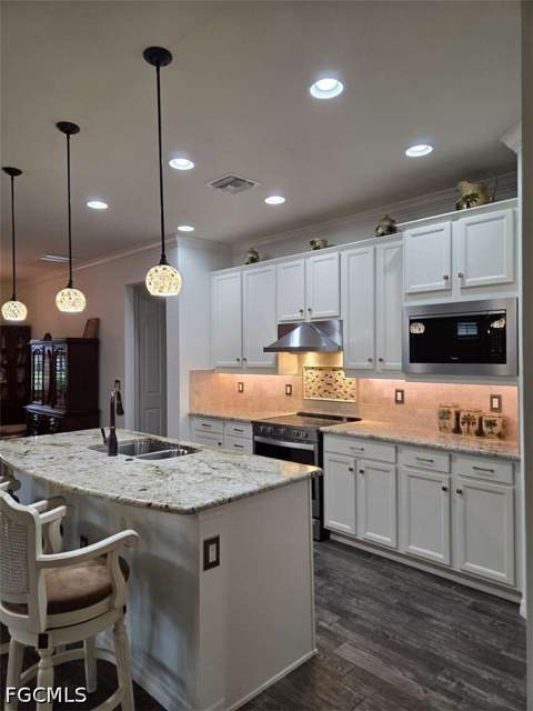10817 Dennington Rd, Fort Myers FL - photo 8 of 38