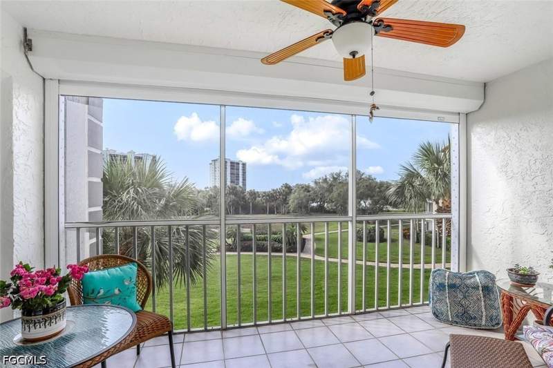 2 bedroom Condominium at 340 Horse Creek Dr 305, Princeton Place, Naples — photo 4