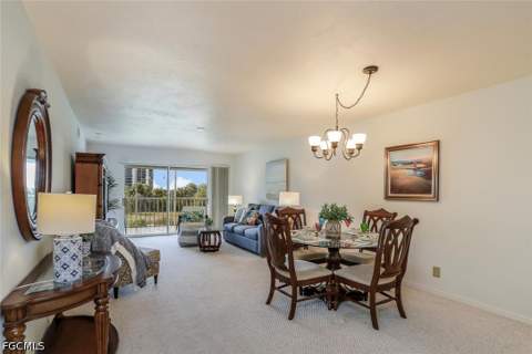 340 Horse Creek Dr 305, Naples FL - photo 8 of 29