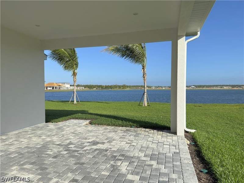 5 bedroom SingleFamilyResidence at 9077 Wisteria Way, Seven Shores, Naples — photo 4