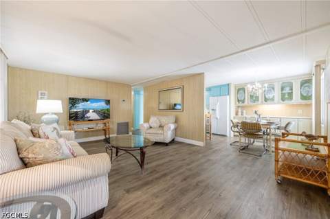 101 Elise Dr, Fort Myers FL - photo 8 of 37