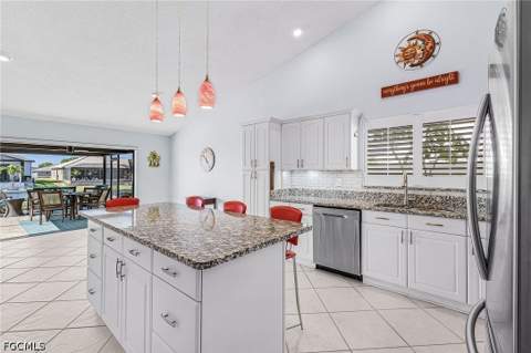 920 SE 33rd St, Cape Coral FL - photo 14 of 36