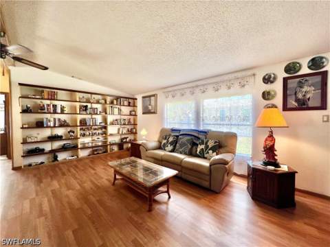 573 Cape Florida Ln, Naples FL - photo 12 of 27