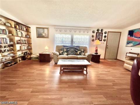 573 Cape Florida Ln, Naples FL - photo 17 of 27